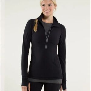 Lululemon black star runner lace pullover top size 8